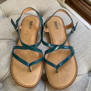 Born womens patent leather dark teal sandals, Sz 8 M/W EUC Shiny deep blue/green